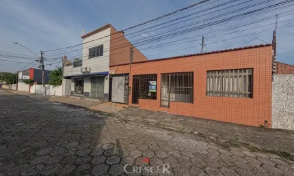 Casa para venda com 2 quartos no Centro de Matinhos