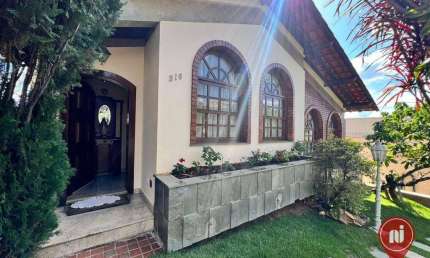 Casa com 5 dormitórios à venda, 350 m² por R$ 2.300.000,00 - Belvedere - Belo Horizonte/MG