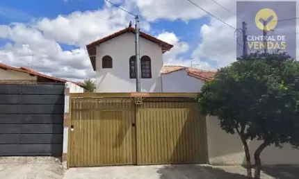 Casa com 4 quartos à venda na Rua Heitor Sócrates Cardoso, 241, Santa Amélia, Belo Horizonte por R$ 750.000