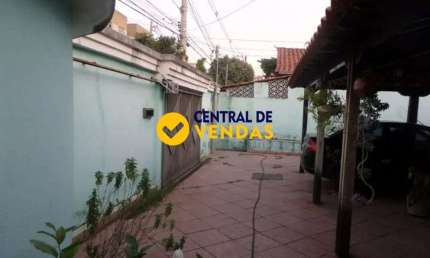 Casa com 3 quartos à venda na Pessegueiros, 163, Vila Cloris, Belo Horizonte por R$ 650.000