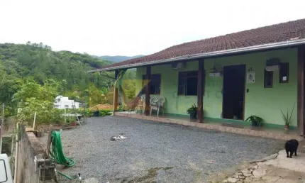 Casa com 3 quartos à venda na Rua Fernandez, 270, Velha, Blumenau, 153 m2 por R$ 398.000