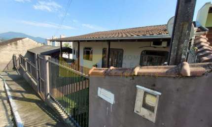 Casa com 3 quartos à venda na Rua Marcelino Cardoso, 261, Água Verde, Blumenau, 172 m2 por R$ 650.000