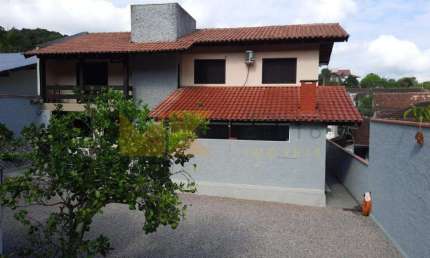 Casa com 3 quartos à venda na Rua Tijucas, 435, Velha, Blumenau por R$ 1.200.000