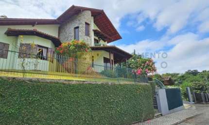 Casa com 4 quartos à venda na Rua Luiz Altemburg Senior, 462, Escola Agrícola, Blumenau, 307 m2 por R$ 1.400.000