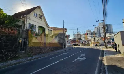 Casa com 3 quartos à venda na Rua São José, 635, Centro, Blumenau, 128 m2 por R$ 390.000