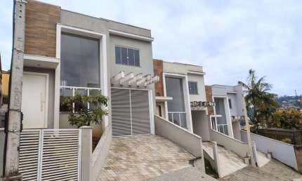 Casa com 3 quartos à venda na Rua Arthur Nahring, 124, Escola Agrícola, Blumenau, 154 m2 por R$ 650.000
