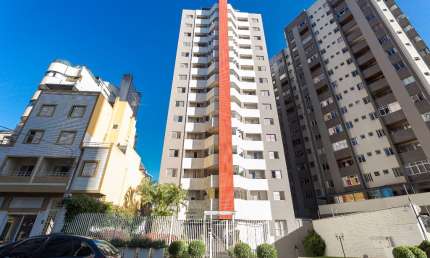 Apartamento 3 quartos(1 suíte), 1 vaga coberta, sacada com churrasqueira