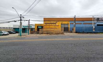 Terreno com Barracão à Venda no Rebouças – 931m² de Potencial em Localização Privilegiada
