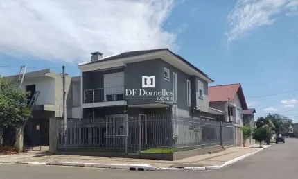 Casa com 3 quartos à venda no Igara, Canoas  por R$ 1.050.000