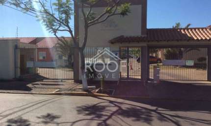 Casa em condomínio fechado com 2 quartos à venda no Olaria, Canoas  por R$ 270.000