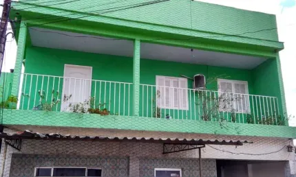 Sobrado com 3 dormitórios à venda, 180 m² por R$ 280.000,00 - Zé Garoto - São Gonçalo/RJ