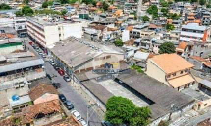 Box/Garagem à venda por R$ 680.000,00 - Venda da Cruz - São Gonçalo/RJ