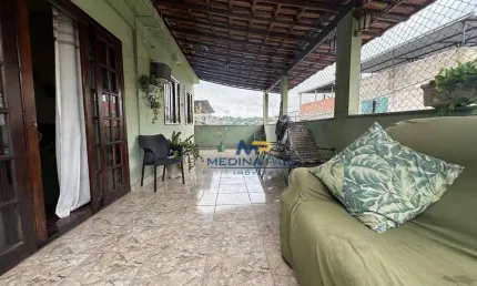 Sobrado com 3 dormitórios à venda por R$ 250.000,00 - Brasilândia - São Gonçalo/RJ