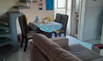 Casa com 2 dormitórios à venda por R$ 180.000,00 - Vista Alegre - São Gonçalo/RJ