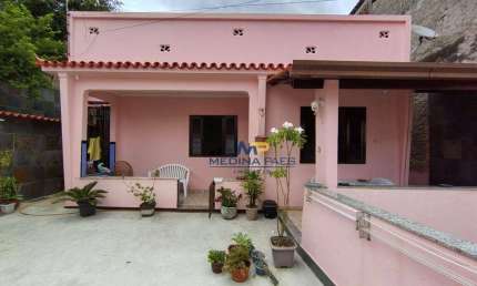 Casa com 3 dormitórios à venda, 69 m² por R$ 270.000 - Colubandê - São Gonçalo/RJ
