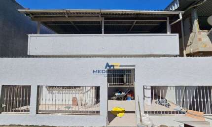 Casa com 3 dormitórios à venda, 100 m² por R$ 300.000,00 - Mutuá - São Gonçalo/RJ