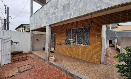 Casa com 4 dormitórios à venda, 275 m² por R$ 500.000,00 - Vila Iara - São Gonçalo/RJ