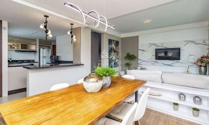 Casa com 4 quartos à venda na Rua Arcésio Correia de Lima, 214, Atuba, Curitiba, 180 m2 por R$ 1.490.000