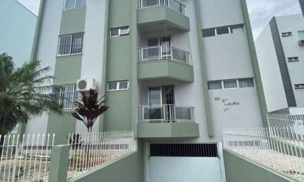 Apartamento com 2 quartos para alugar na Rua Brasilpinho, Kobrasol, São José