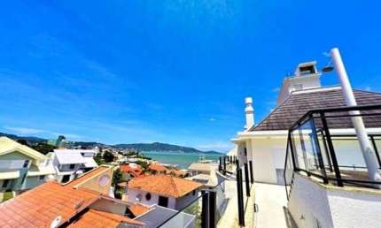 Cobertura Linear à Venda, 3 Suítes, Piscina, 3 Vagas em Condomínio Clube Mais Completo da Orla de Coqueiros - Florianópolis- SC