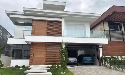 Imóvel Alto Padrão em Condomínio Fechado – 279m² de Conforto e Sofisticação
