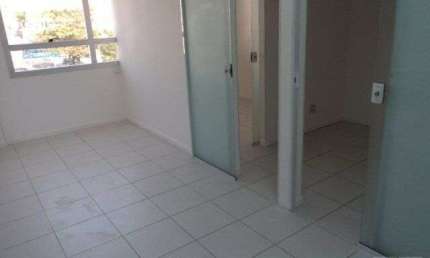 Sala-Comercial-para-Venda-e-Aluguel-em-Estreito-Florianopolis-SC