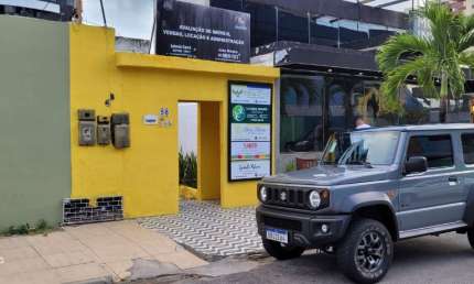 Alugo Sala no Bairro de  Ponta Verde - em Frante ao Colegio SEB