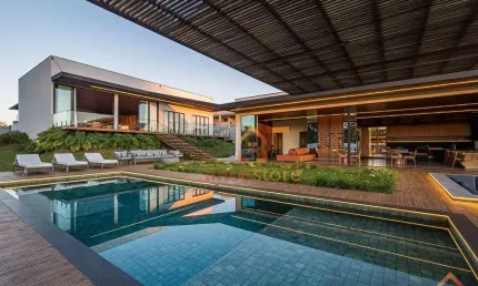 Casa com 4 suítes à venda, com 609 m² no Condomínio Estância Santa Paula por R$ 5.500.000 - Cambé/PR