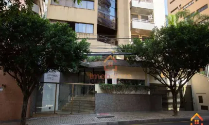 Apartamento à Venda no Edifício Emílio Lamaison - 3 Dormitórios com 1 Suíte - Centro de Londrina/PR