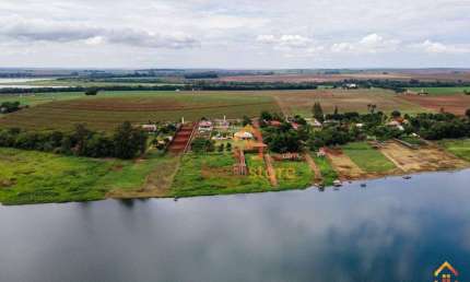 Chácara molhada à venda, 5949 m² - Primeiro de Maio/PR