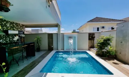 Casa com 4 quartos à venda na Avenida Maria de Lourdes Friggi, 11, Urbanova, São José dos Campos