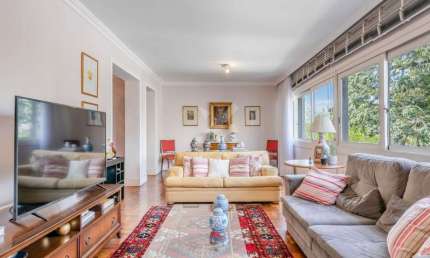 Apartamento com 3 quartos à venda na Rua Santo Inácio, 195, Moinhos de Vento, Porto Alegre por R$ 1.300.000