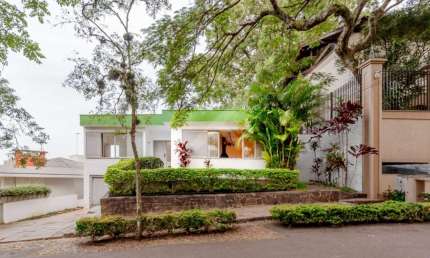 Casa comercial à venda na Rua Alcides Gonzaga, 35, Boa Vista, Porto Alegre por R$ 990.000