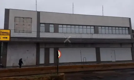 Prédio para alugar na Avenida Farrapos, 2318, Floresta, Porto Alegre por R$ 45.000