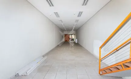 Ponto comercial para alugar na Avenida Assis Brasil, 2854, Cristo Redentor, Porto Alegre por R$ 10.000