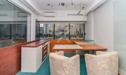 Sala comercial à venda na avenida taquara, 442, petrópolis, porto alegre por r$ 450.000