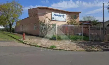 Barracão / Galpão / Depósito para alugar na Rua Ouro Preto, 722, Jardim Floresta, Porto Alegre por R$ 4.500