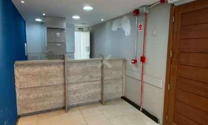 Sala comercial para alugar na Rua Uruguai, 300, Centro Histórico, Porto Alegre por R$ 11.000