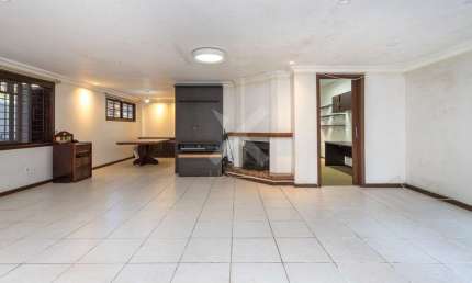 Casa em condomínio fechado com 3 quartos para alugar na Rua Quatorze de Julho, 243, Boa Vista, Porto Alegre por R$ 8.900