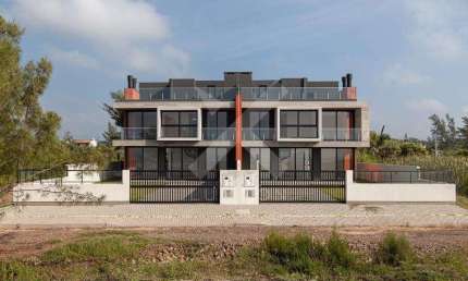 Casa com 3 quartos à venda na Brasília, 113, Itapeva, Torres por R$ 1.650.000