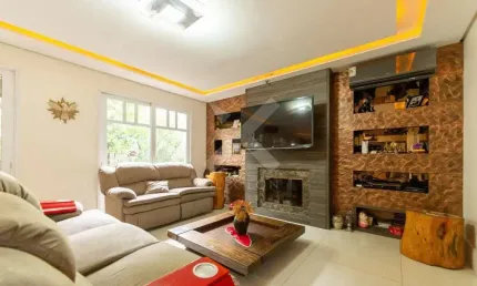 Casa em condomínio fechado com 5 quartos à venda na Atilio Bilibio, 120, Jardim Carvalho, Porto Alegre por R$ 2.390.000