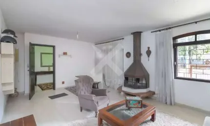 Casa com 3 quartos para alugar na Rua General Couto de Magalhães, 1797, São João, Porto Alegre por R$ 6.800