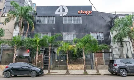 Barracão / Galpão / Depósito para alugar na Rua Gaspar Martins, 256, Floresta, Porto Alegre por R$ 39.000