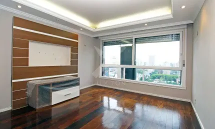 Apartamento com 3 quartos para alugar na Rua Quintino Bocaiúva, 1234, Moinhos de Vento, Porto Alegre por R$ 4.490