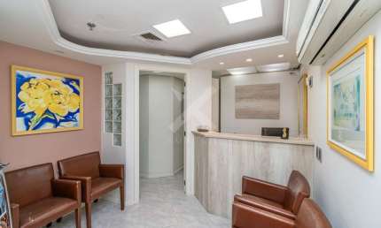 Sala comercial para alugar na Rua Luciana de Abreu, 471, Moinhos de Vento, Porto Alegre por R$ 7.500