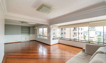 Apartamento com 3 quartos à venda na Rua João Caetano, 53, Três Figueiras, Porto Alegre por R$ 1.350.000