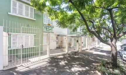 Casa comercial para alugar na Rua Mariante, 356, Rio Branco, Porto Alegre por R$ 19.500