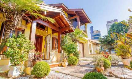 Casa com 4 quartos para alugar na Travessa Porto Príncipe, 59, Jardim Lindóia, Porto Alegre por R$ 20.000