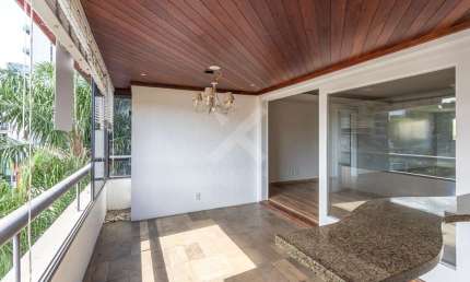 Apartamento com 3 quartos à venda na Rua Pedro Chaves Barcelos, 375, Auxiliadora, Porto Alegre por R$ 1.100.000
