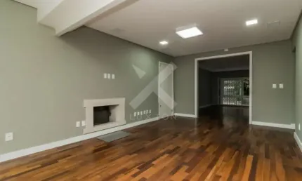 Casa comercial à venda na Rua Eudoro Berlink, 222, Auxiliadora, Porto Alegre por R$ 2.350.000
